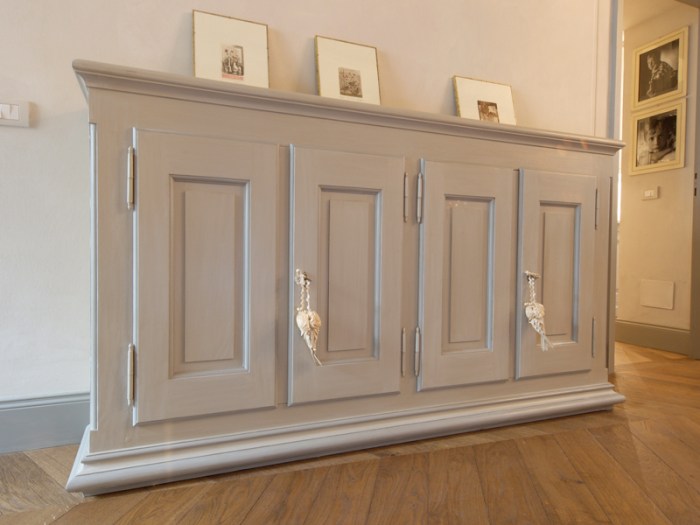 riproduzione-di-credenza-settecentesca